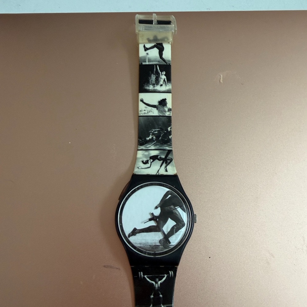 1996 Olympics Annie Liebowitz Swatch Black & Cream Sports Graphic Analog Watch - Picture 3 of 10